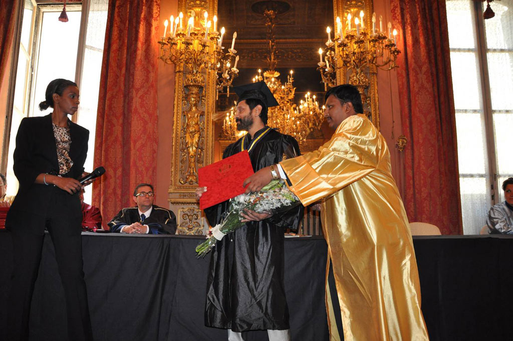 Vikram Honoured With Doctorate | Picture 40606